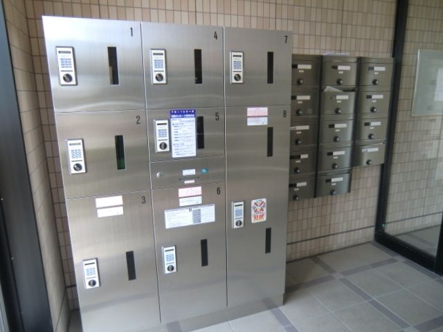 その他共有部分　日中不在でも安心、宅配BOX・ダイヤル式ポスト