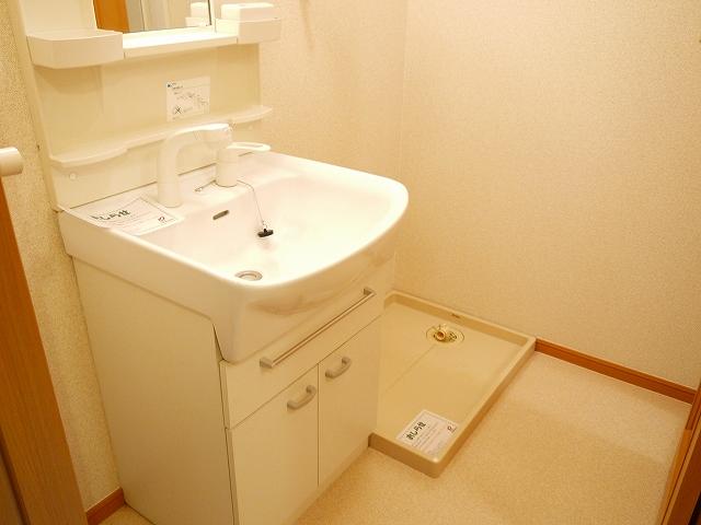 洗面設備　使いやすい洗面所です
