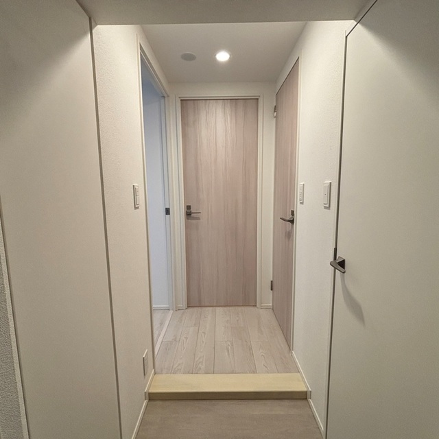 玄関　※写真は同タイプ住戸です。