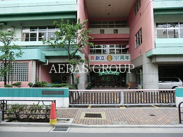 小学校　台東区立松葉小学校（小学校）まで590m