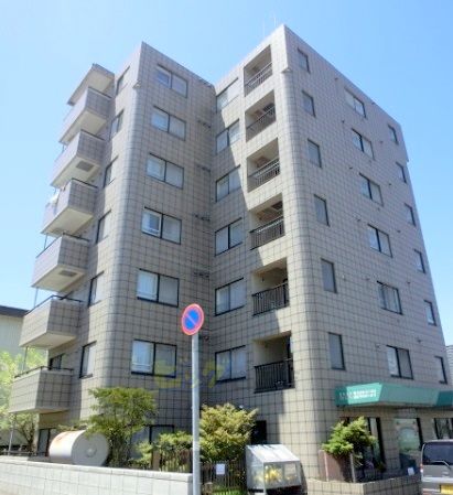 建物外観　経済的な都市ガス採用のマンションです♪