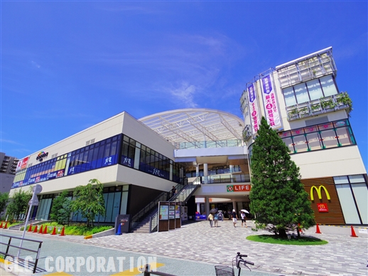 ショッピングセンター　ポンテポルタ千住店（ショッピングセンター）まで628m