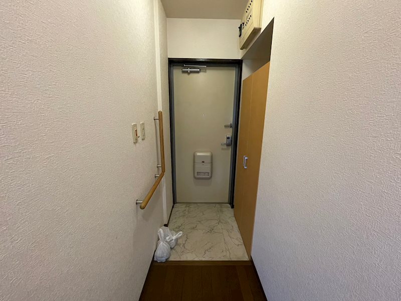 玄関　別部屋参考になります。