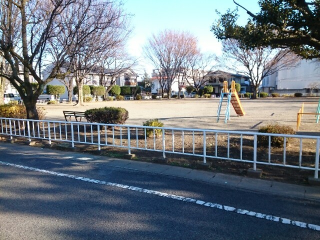 公園　片岡第２号児童公園（公園）まで350m