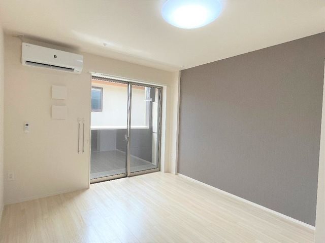 居室・リビング　※同型タイプ参考写真