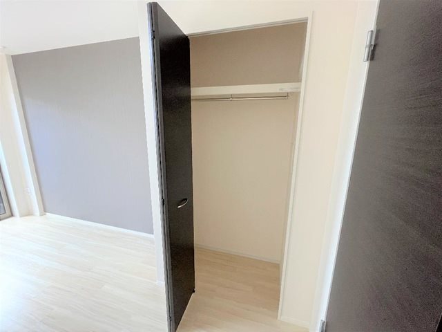 収納　※同型タイプ参考写真
