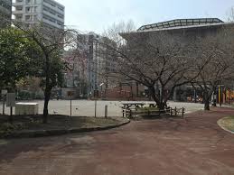 公園　高橋南東児童遊園（公園）まで687m