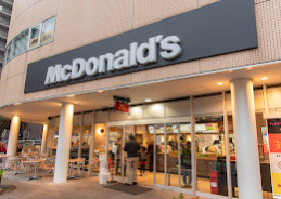 飲食店　マクドナルド 西大井駅前店（飲食店）まで712m