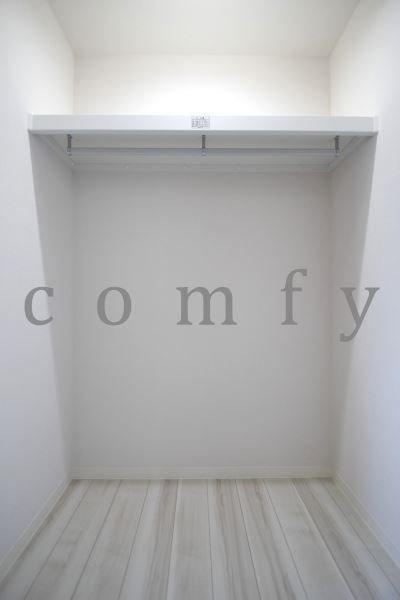 収納　各部屋にウォークインクローゼットがございます