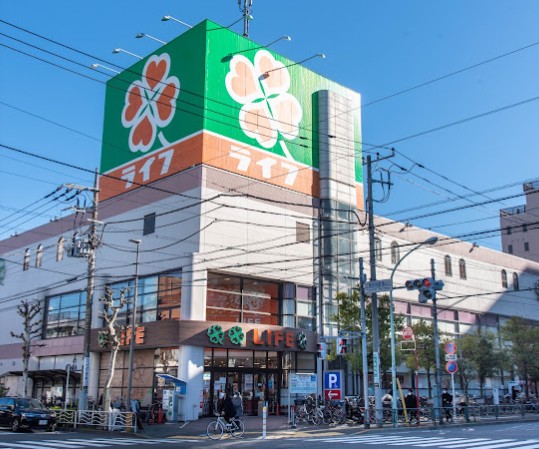 スーパー　ライフ深川猿江店（スーパー）まで832m