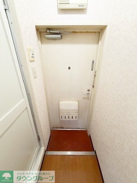トップ鶴見の玄関写真