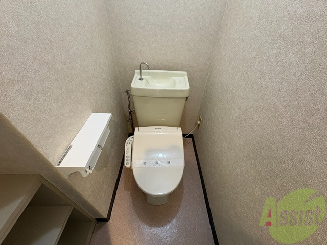 トイレ　ウォシュレット機能付きトイレは嬉しいですね。