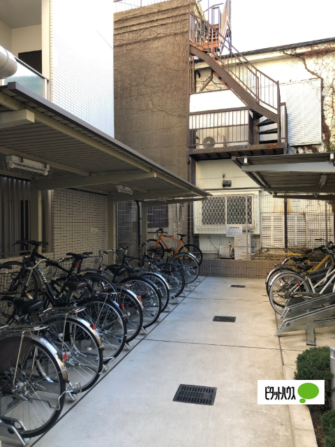 駐車場　駐輪場