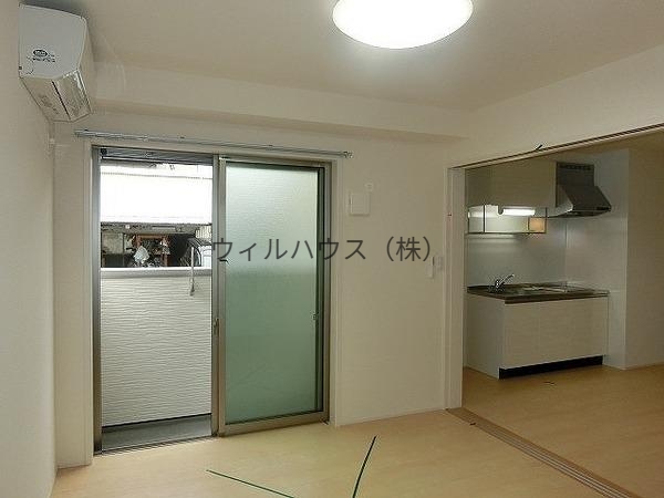 その他部屋・スペース　明るい洋室！