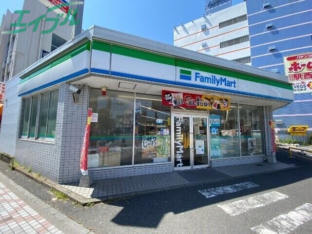 コンビニ　ファミリーマート四日市西新地店（コンビニ）まで386m