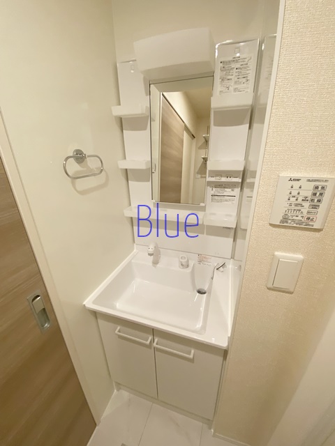 洗面設備　同仕様