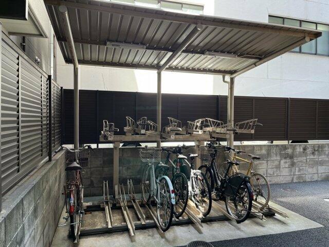 ロビー　駐輪場