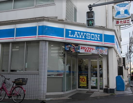 コンビニ　ローソン白金三光店（コンビニ）まで214m