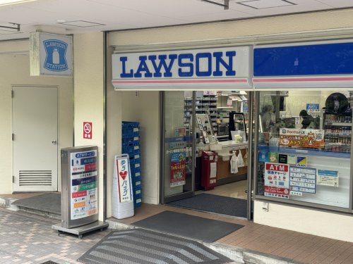 コンビニ　ローソン 新百合ヶ丘マプレ店（コンビニ）まで439m