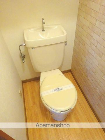 ＪＲ奥羽本線 米沢駅 バス乗車時間：10分 最寄りバス停で下車 徒歩3分 4階建 築38年のトイレ写真
