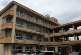 小学校　日吉台小学校（小学校）まで612m