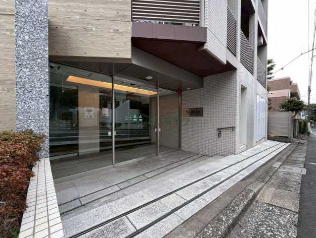都営大江戸線 落合南長崎駅 徒歩8分 5階建 築14年の外観写真