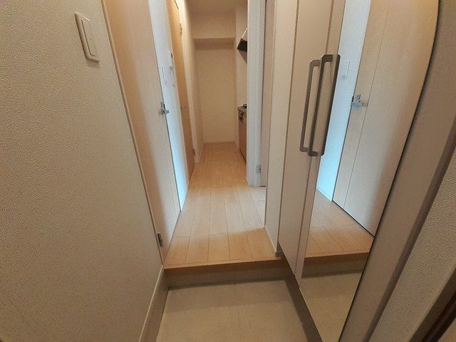 リバーセゾン北戸田の玄関写真