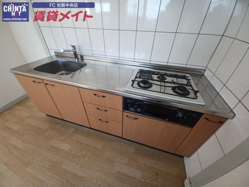 キッチン　同物件別室画像