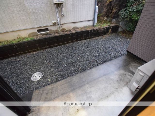 アンプルール・ブワ橋本の内装写真