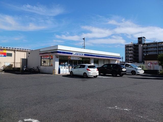 コンビニ　ローソン　大津市萱野浦店（コンビニ）まで450m