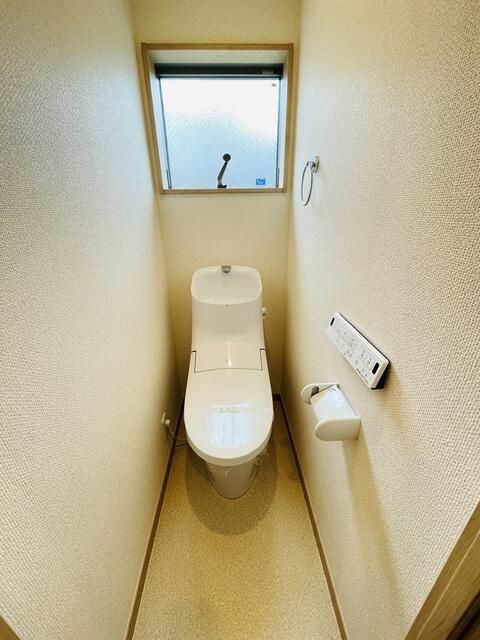 東急東横線 元住吉駅 徒歩10分 2階建 築10年のトイレ写真