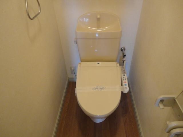 トイレ　シャワー付トイレ
