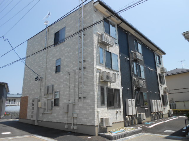 建物外観　サンルーム側を南西方向より撮影