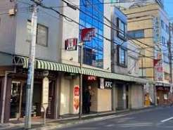 飲食店　ケンタッキーフライドチキン新井薬師前店（飲食店）まで273m