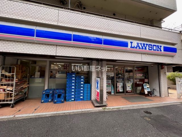 コンビニ　ローソン代々木1丁目店（コンビニ）まで86m