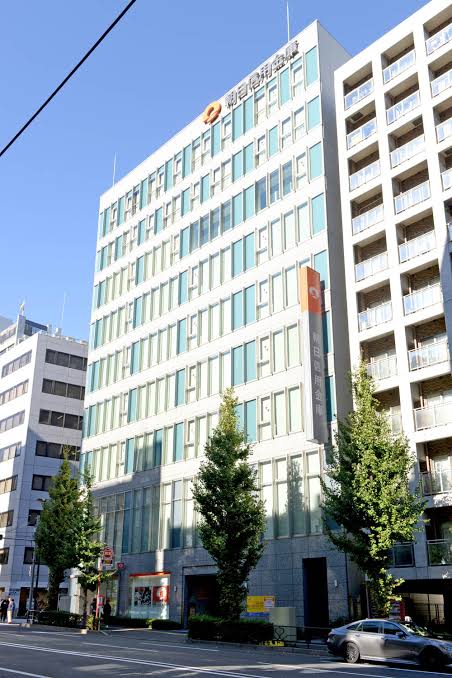 銀行　朝日信用金庫湯島支店（銀行）まで356m