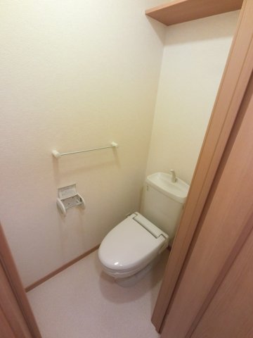 ＪＲ総武本線 榎戸駅 徒歩19分 2階建 築20年のトイレ写真