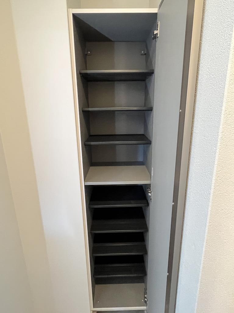 玄関　※同建物別部屋