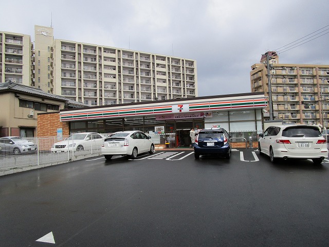 コンビニ　セブンイレブン小倉清水3丁目店（コンビニ）まで156m