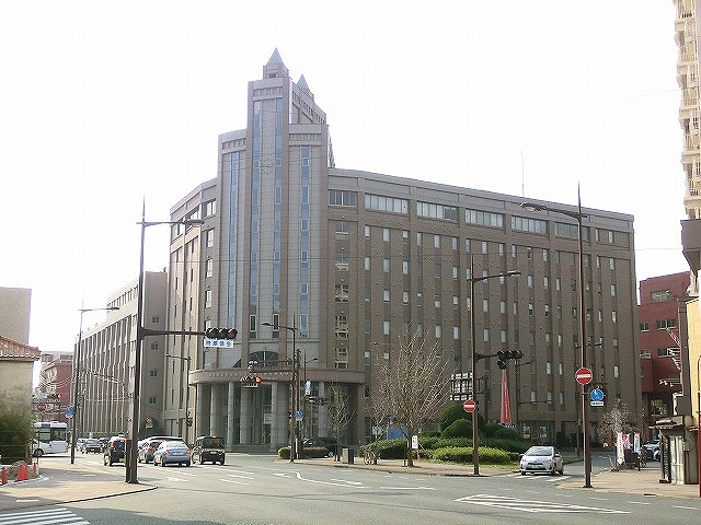 大学・短大　私立東筑紫短期大学（大学・短大）まで712m
