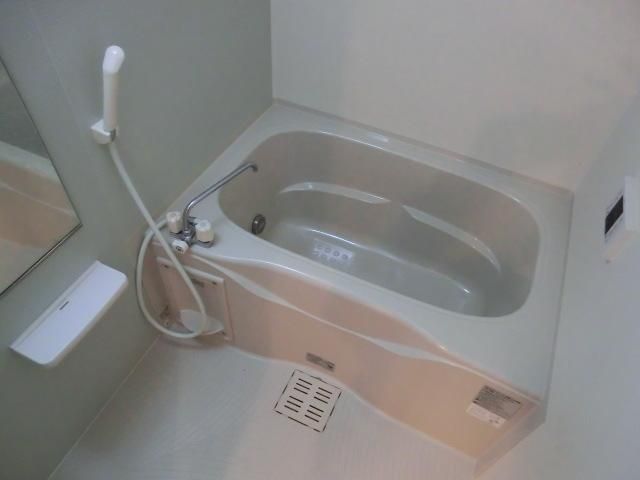 バス・シャワールーム　追い焚き完備