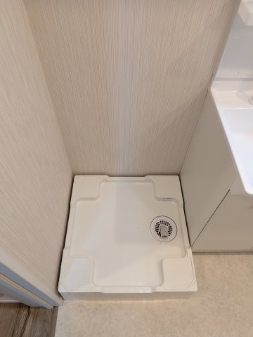 その他　室内洗濯機置場です