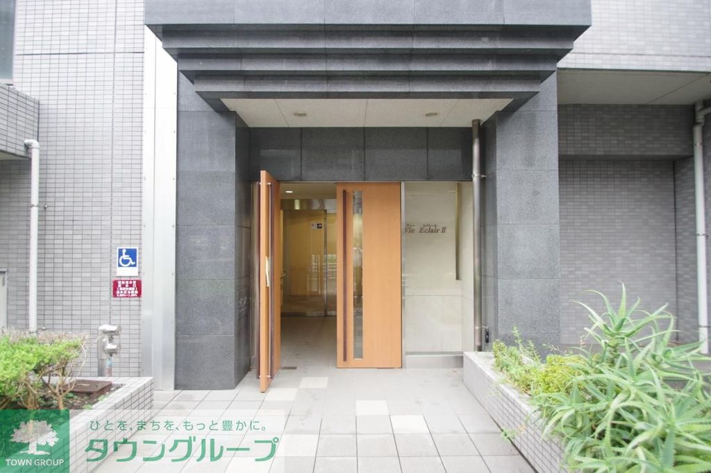 エントランス　エントランス