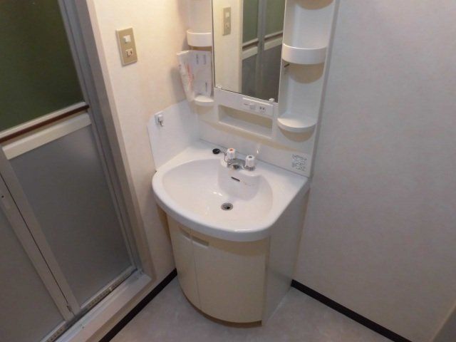 洗面設備　別部屋写真です。
