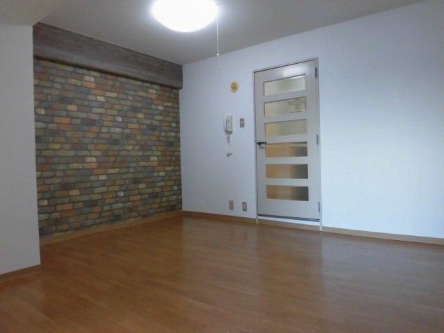 居室・リビング　別部屋写真です。
