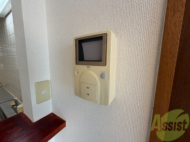 セキュリティ　ＴＶモニター付インターホンです。来客者の顔が見えるので安心！