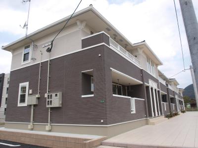 建物外観　福津市でお部屋を探される際は、トーマスリビング古賀店へお気軽