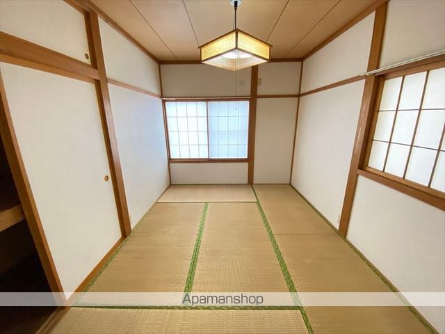美梅ハイツの居間写真