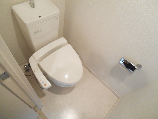 トイレ　バストイレ別です！