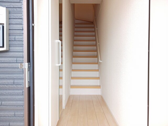 玄関　落ち着いた玄関です